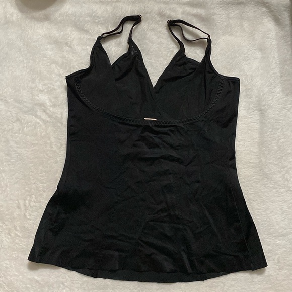 Victorias Secret shaping tank (M) - Picture 3 of 14